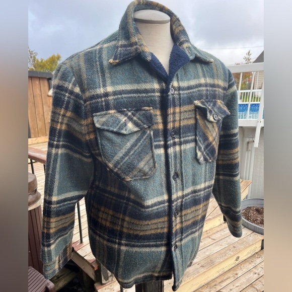 Woolrich Vintage Plaid Shirt Jacket - Picture 14 of 16